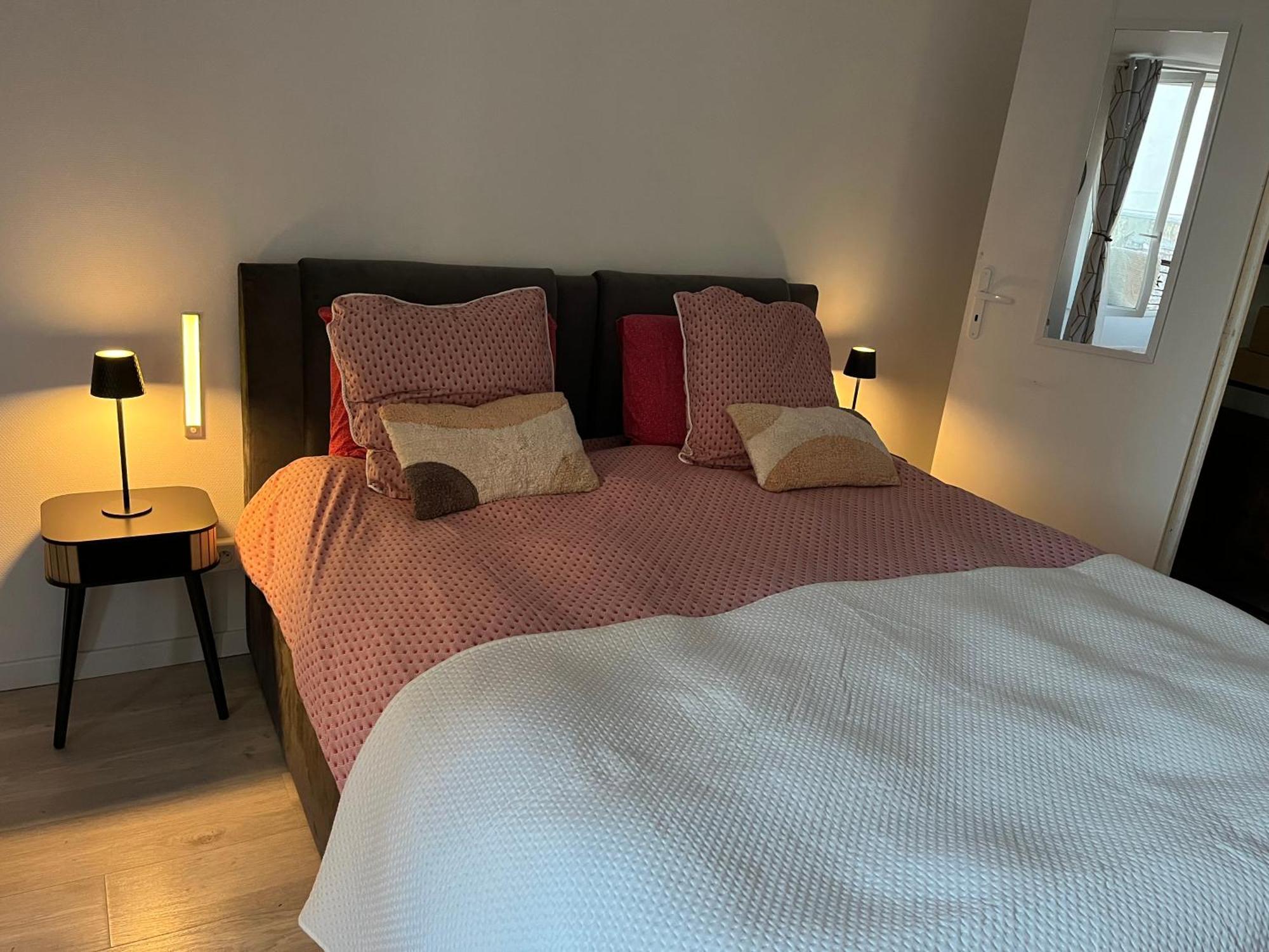 Appartement Paisible กลีชี ภายนอก รูปภาพ
